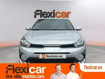 Usado Kia Rio 84 CV (61 kW) 2023 Gris