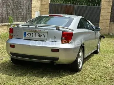 Usado Toyota Celica 143 CV (105 kW) 2001 Gris / plata Coupe