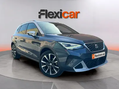 Usado Seat Arona FR 150 CV (110 kW) 2024 Gris SUV