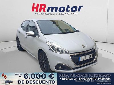 Blanco Usado 2018 Peugeot 208 Allure Utilitario | 8450 € (Precio justo)