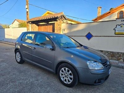 Usado VW Golf V Sportline 105 CV (77 kW) 2007 Beige Berlina