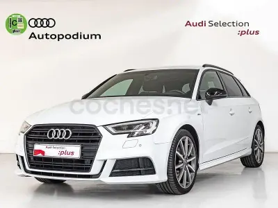 Usado Audi A3 S-Line 116 CV (85 kW) 2020 Blanco Berlina