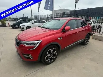 Begagnad Renault Arkana Evolution 145 HK (106 kW) 2023 Röd SUV
