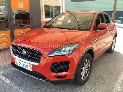 Usado Jaguar E-Pace R-Dynamic 150 CV (110 kW) 2019 Rojo SUV