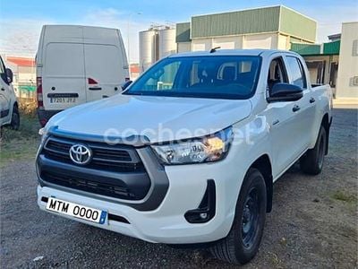 Blanco Usado 2022 Toyota HiLux Recogida | 35.900 € (Un poco caro)