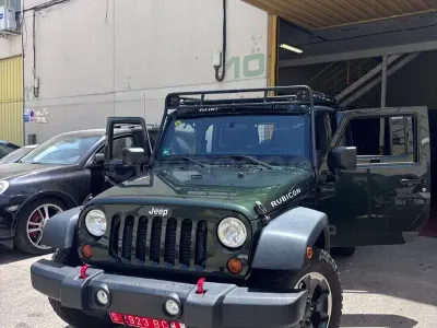 Usado Jeep Wrangler Unlimited Rubicon 200 CV (147 kW) 2011 Verde SUV