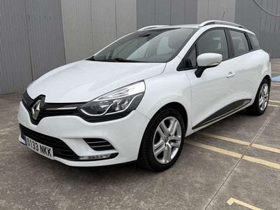 Usado Renault Clio GrandTour LIMITED 90 CV (66 kW) 2020 Blanco Familiar