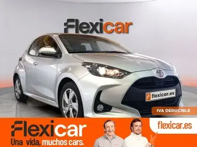 Usado Toyota Yaris Active 116 CV (85 kW) 2025 Gris Utilitario