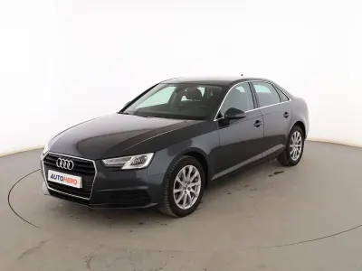 Usado Audi A4 Advanced 150 CV (110 kW) 2018 Gris Berlina