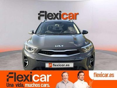 Usado Kia Stonic 84 CV (61 kW) 2022 Gris SUV