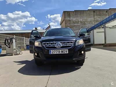 Usado VW Tiguan 140 HP (102 kW) 2008 Preto SUV