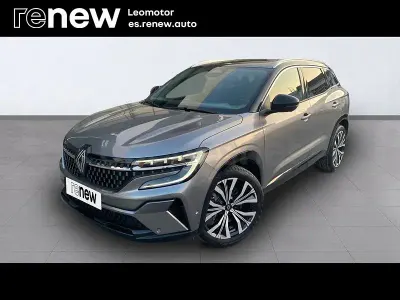 Usado Renault Austral Iconic 200 CV (147 kW) 2023 Gris / plata SUV