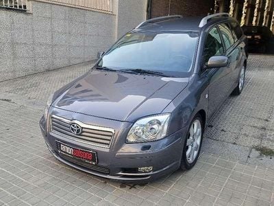 Usado Toyota Avensis Executive 147 CV (108 kW) 2004 Gris Berlina