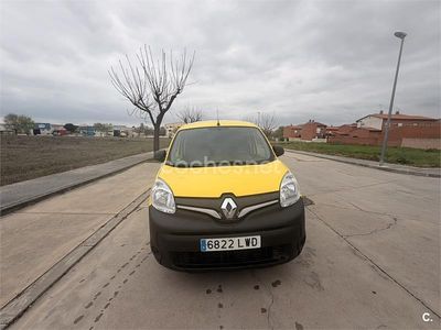 Usado Renault Kangoo 95 CV (69 kW) 2022 Amarillo Monovolumen