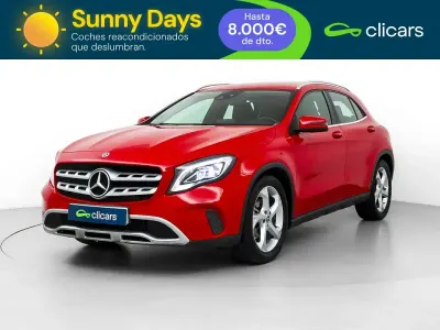 Usado Mercedes GLA180 122 CV (89 kW) 2018 Rojo SUV