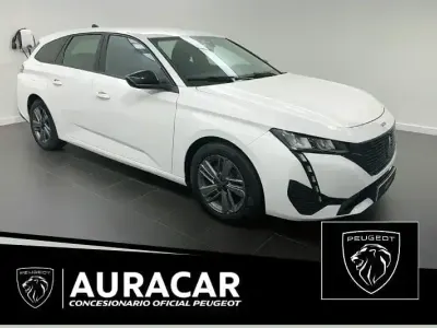 Usado Peugeot 308 Active 130 CV (95 kW) 2022 Blanco Berlina