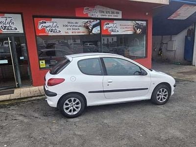 Blanco Usado 2002 Peugeot 206 Utilitario | 2200 € (Precio justo)