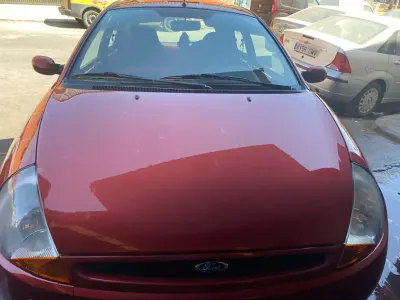 Usado Ford Ka 70 CV (51 kW) 2008 Rojo Utilitario