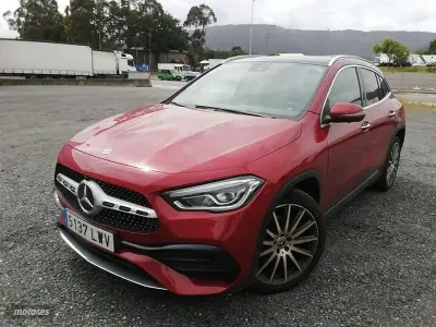 Usado Mercedes GLA250 218 CV (160 kW) 2022 Oro SUV