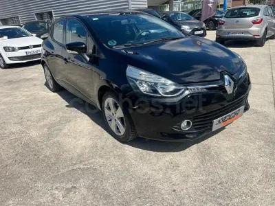 Usado Renault Clio Authentique 75 CV (55 kW) 2015 Negro Utilitario