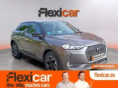 Usado DS Automobiles DS3 Crossback Chic 110 CV (80 kW) 2021 Gris SUV