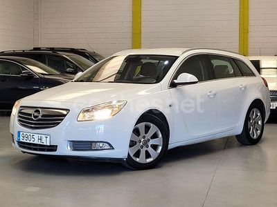 Blanco Usado 2012 Opel Insignia Selective Familiar | 7790 € (Precio justo)