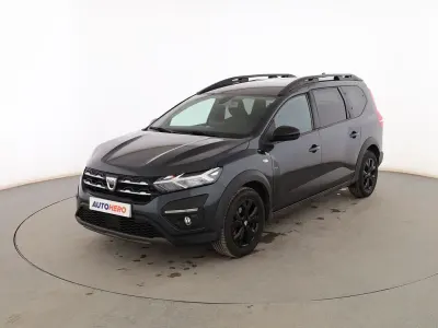 Usado Dacia Jogger Extreme 110 CV (80 kW) 2022 Gris Monovolumen