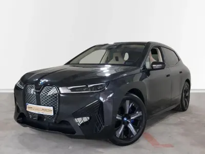 Usado BMW iX Comfort Edition 239 kW (326 CV) 2022 Gris SUV