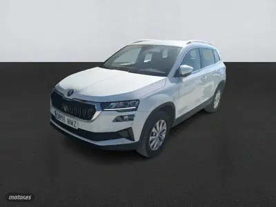 Usado Skoda Karoq Ambition 116 CV (85 kW) 2024 Blanco SUV