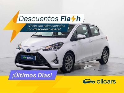 Usado Toyota Yaris Hybrid Active 75 CV (55 kW) 2020 Blanco Berlina