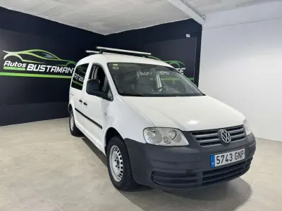 Usado VW Caddy 75 CV (55 kW) 2009 Blanco Monovolumen