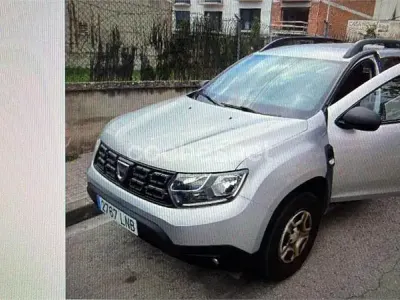 Usado Dacia Duster Comfort 130 CV (95 kW) 2021 Gris / plata SUV