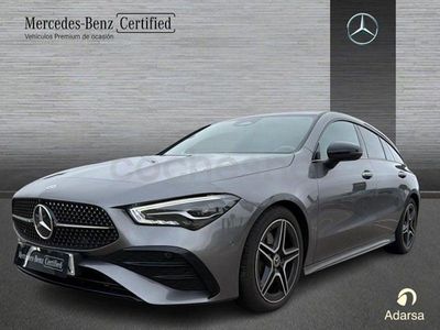 Usado Mercedes CLA200 Shooting Brake AMG line 150 CV (110 kW) 2024 Gris Familiar