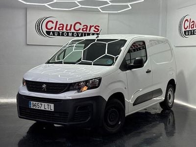 Usado Peugeot Partner Premium 100 CV (73 kW) 2021 Blanco Monovolumen