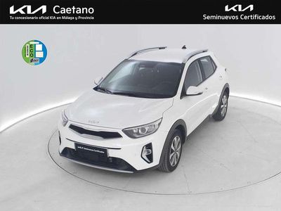 Usado Kia Stonic 101 CV (74 kW) 2024 Blanco SUV