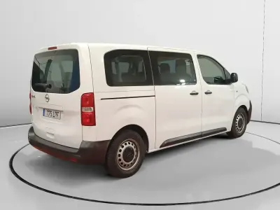 Usado Opel Vivaro 120 CV (88 kW) 2021 Blanco Monovolumen