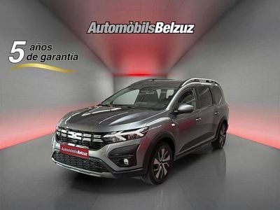 Usado Dacia Jogger Expression 110 CV (80 kW) 2025 Gris Monovolumen