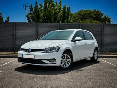 Usado VW Golf VII 115 CV (84 kW) 2019 Blanco Berlina
