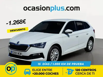 Usado Skoda Scala Ambition 95 CV (69 kW) 2023 Blanco Utilitario