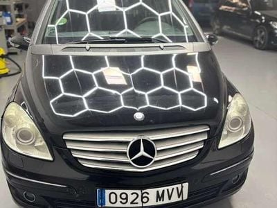 Mercedes B200