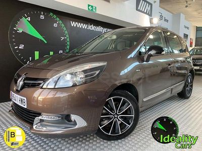 Usado Renault Scénic III Bose Edition 130 CV (95 kW) 2014 Marrón Monovolumen