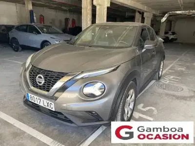 Käytetty Nissan Juke N-Connecta 114 HP (83 kW) 2022 Harmaa Katumaasturi