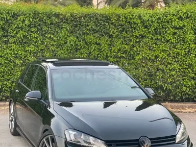 Usado VW Golf VII R 300 CV (220 kW) 2016 Negro Berlina