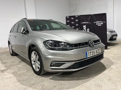 Usado VW Golf VII Advance 115 CV (84 kW) 2019 Gris / plata Familiar