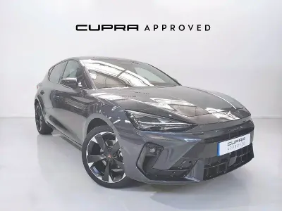 Usado Cupra Leon 150 CV (110 kW) 2025 Gris / plata Berlina