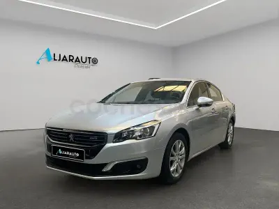 Usado Peugeot 508 Active 115 CV (84 kW) 2015 Gris / plata Berlina