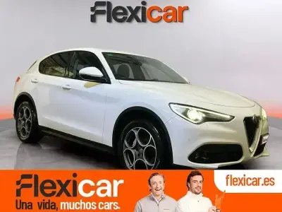 Usado Alfa Romeo Stelvio Executive 190 CV (139 kW) 2019 Blanco SUV