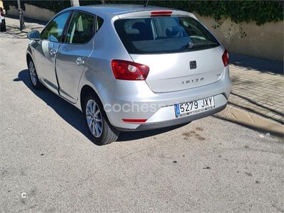 Usado Seat Ibiza Style 105 CV (77 kW) 2017 Gris / plata Berlina