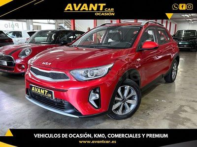 Usado Kia Stonic 100 CV (73 kW) 2023 Rojo SUV