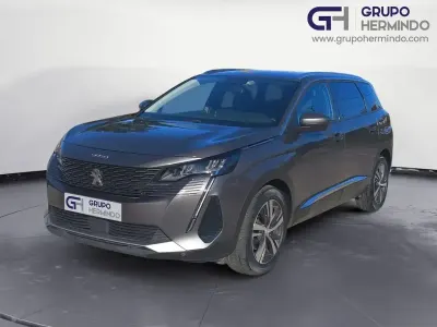 Używany Peugeot 5008 Allure 130 KM (95 kW) 2021 Biały Minivan